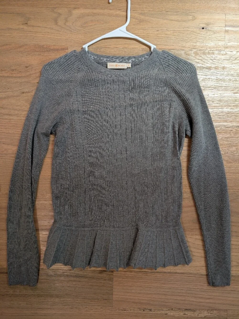 Tory Burch Gray Ribbed Crewneck Cashmere Blend Sweater with Peplum Hem